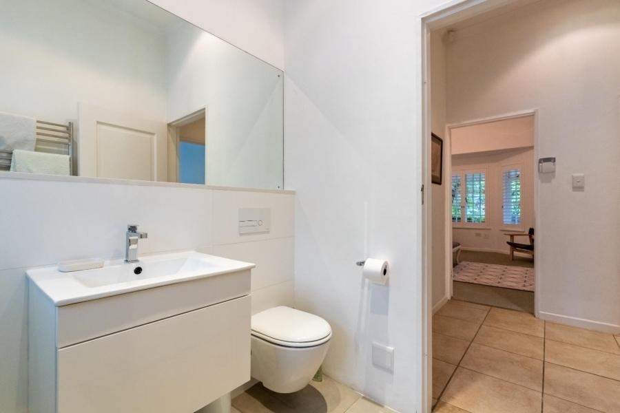 To Let 4 Bedroom Property for Rent in Franschhoek Western Cape